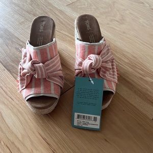 TOMS - Orange Cabana Stripes - size 7.5